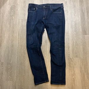 MENS Uniqlo jeans. Dark Blue 32x32
